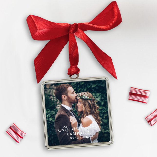 Elegant Mr. und Mrs. Wedding Custom Foto Monogram Ornament Aus Metall (Von Creator hochgeladen)