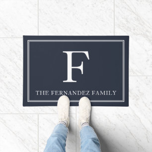 Elegant Navy Blue Initial Familienname Fußmatte
