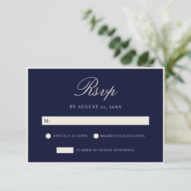 Elegant Navy Blue Old Money Wedding RSVP Karte (Stehend Vorderseite)