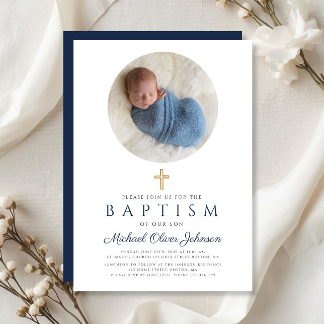 Elegant Navy Blue Script Boy Foto Taufe Einladung (Elegant Navy Blue Script Boy Photo Baptism Invitation)
