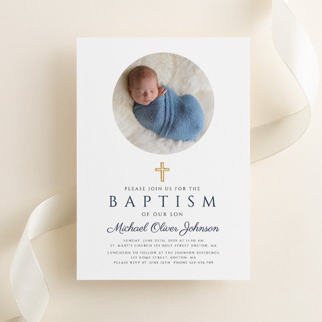 Elegant Navy Blue Script Boy Foto Taufe Einladung (Navy Blue Elegant Religious Boy Photo Baptism Invitation)