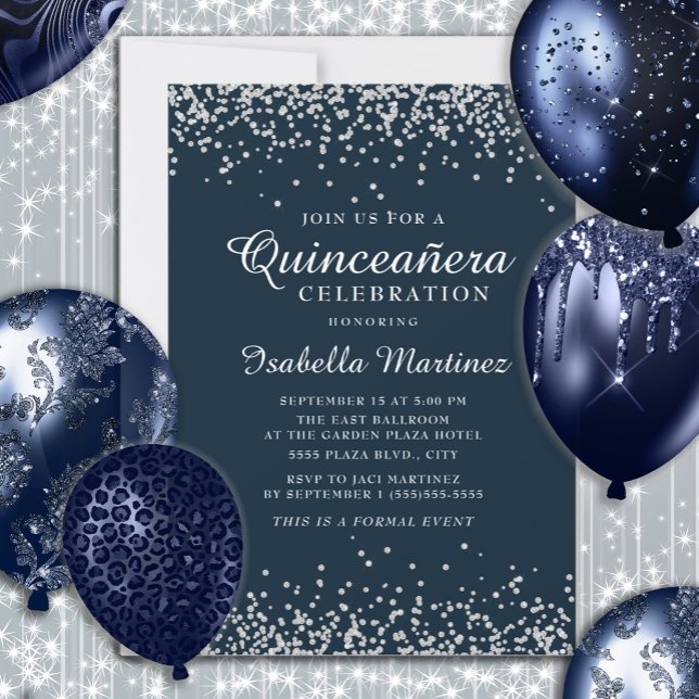 Elegant Navy Blue Silver Confetti Quinceañera Einladung (Navy blue and silver glitter Quinceañera birthday party invitation)