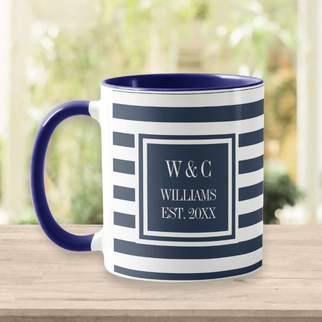 Elegant Navy Blue White Stripe Monogram Name Tasse (Von Creator hochgeladen)