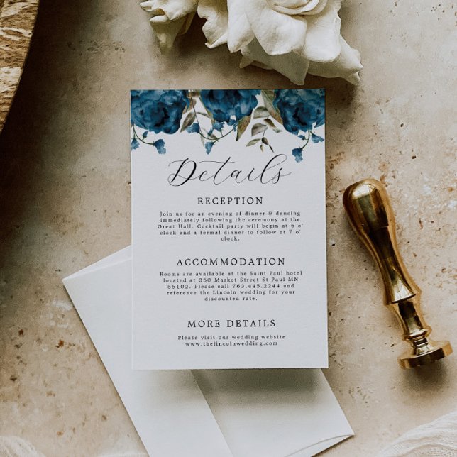 Elegant Navy Blues Floral Wedding Begleitkarte (Von Creator hochgeladen)