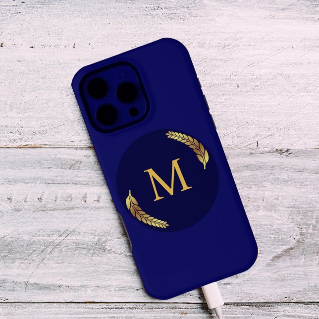Elegant Navy + Gold Monogram Personalised  iPhone Hülle (Navy & Gold Monogram iPhone 16 Pro Max Phone Case)