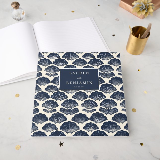 Elegant Navy Seashell Nautical Gästebuch (Vorderseite offen)