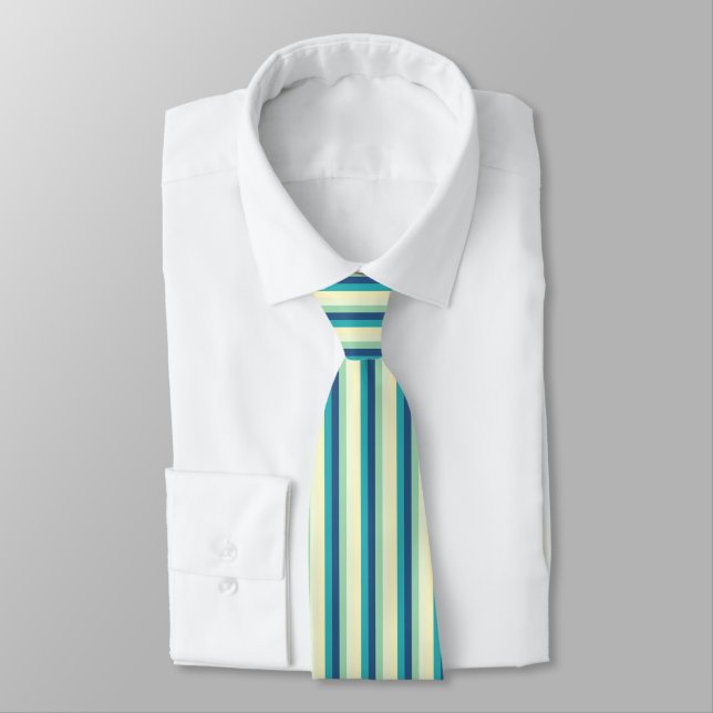 Elegant Neck Tie Collection: Benutzerdefiniertes G Krawatte (Gebunden)