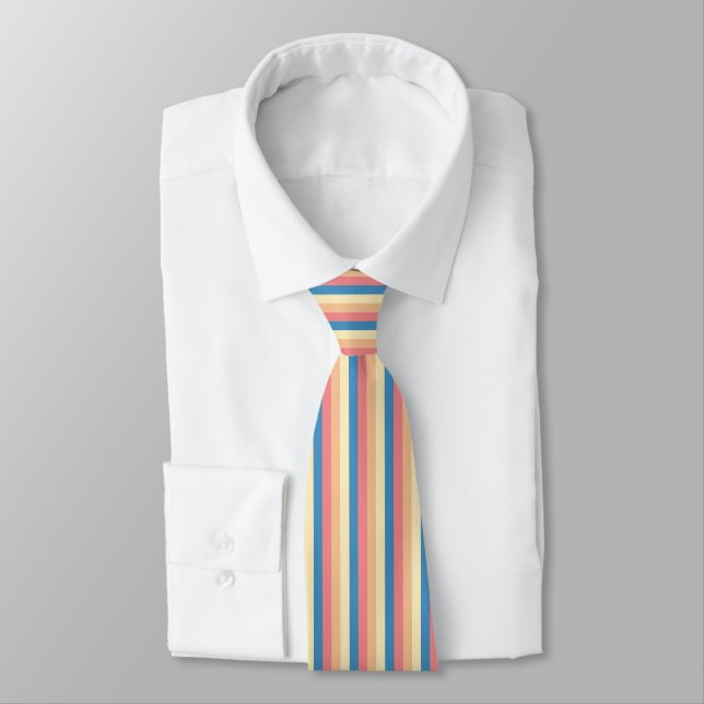 Elegant Neck Tie Collection: Benutzerdefiniertes G Krawatte (Gebunden)