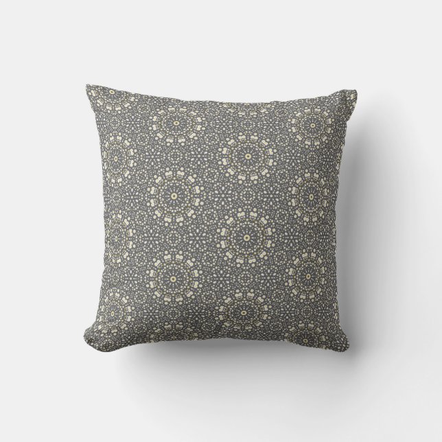 Elegant Neutral Mandala Dot Pattern Kissen (Vorderseite)