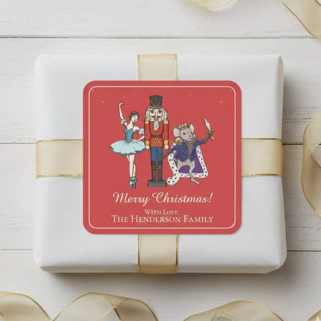  Elegant Nutcracker Merry Christmas Quadratischer Aufkleber (Festive Red Nutcracker Ballet Merry Christmas Sticker. Elegant Script. Cute Nutcracker & Ballerina)