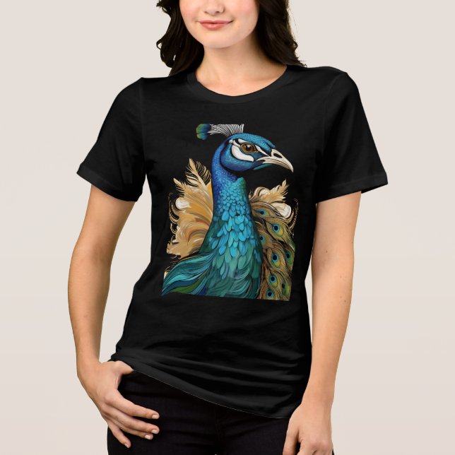 Elegant Peacock Close-Up – Women’s Artistic Tee (Vorderseite)