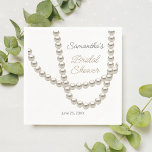 Elegant Pearl Necklace Brautparty Serviette<br><div class="desc">Fügen Sie Ihrem Brautparty eine Touch von Eleganz hinzu, mit diesen eleganten Pearl Brautparty Napkins! Diese Servietten mit klassischem Perlenhalskettendesign und individualisierbarem Text sind perfekt geeignet, um Ihrem besonderen Event ein stilvolles Element hinzuzufügen. Ideal für Brautpartys, Verlobungsfeiern oder Hochzeitsfeiern, machen sie den Gästen einen angenehmen Sake und sorgen gleichzeitig für...</div>