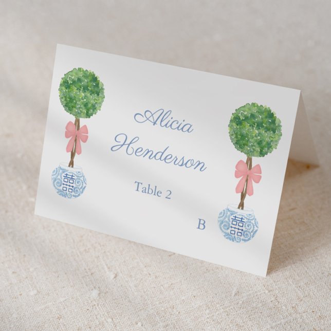Elegant Pink Bow Topiary Individual Place Card Tischnummer (Elegant place card design featuring watercolor boxwood topiary in a ginger jar planter and pink bow)