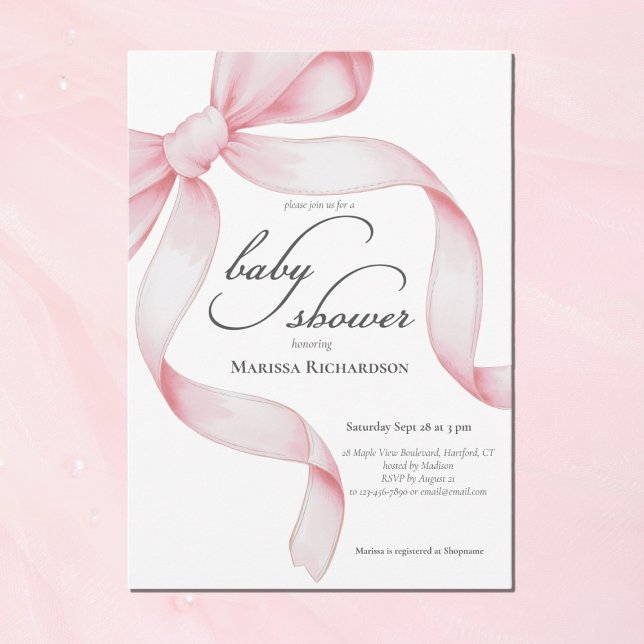 Elegant Pink Coquette Bow Girl Baby Shower Einladung (chic pink coquette bow baby girl shower invitation with script calligraphy, elegant parisian style)
