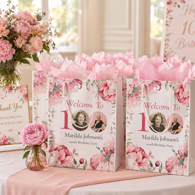 Elegant Pink Floral Photo 100th Birthday Mittlere Geschenktüte (Elegant Pink Floral Photo 100th Birthday Medium Gift Bag)
