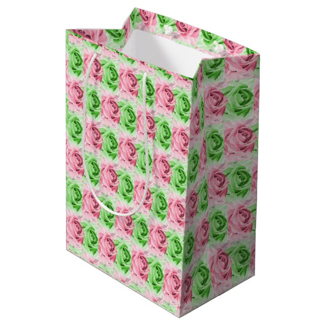 Elegant Pink & Green Rose Gift Bag Mittlere Geschenktüte (Rückseite Schrägansicht)
