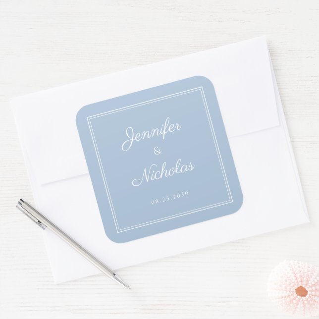 Elegant Powder Blue Script Wedding Quadratischer Aufkleber (Umschlag)