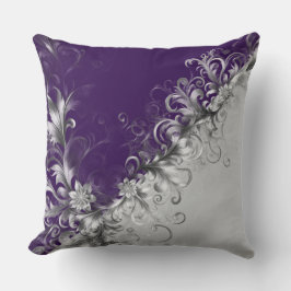 Elegant Purple and Silver Accents Kissen