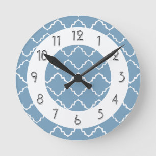 Elegant Quatrefoil Pattern - Lt Blue White Runde Wanduhr
