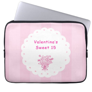 Elegant Quinceañera Floral Bouquet Rosa und Weiß Laptopschutzhülle