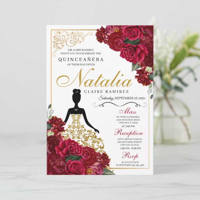 Elegant Red Floral Quinceanera Birthday Einladung (Stehend Vorderseite)