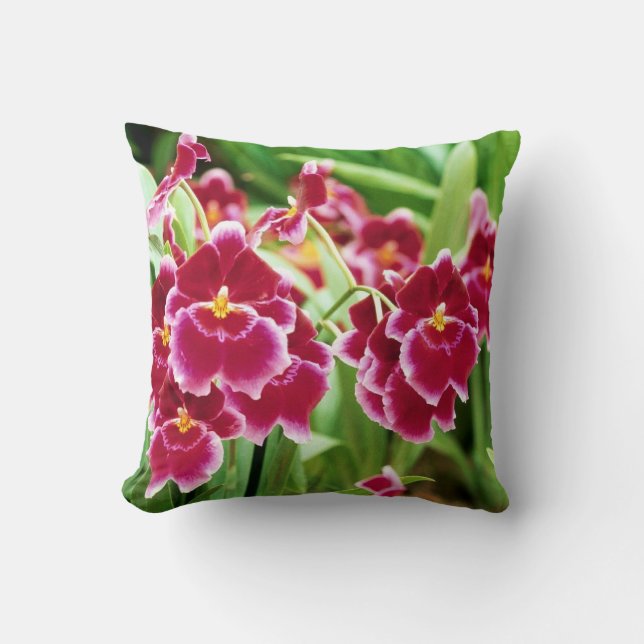 Elegant Red Orchid Throw Kissen (Vorderseite)