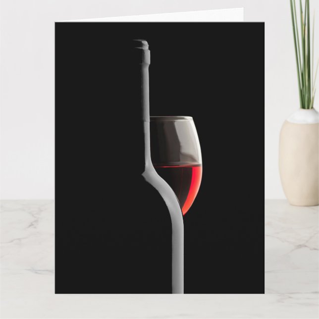 Elegant Red Wine Glass & Bottle. Black Background Dankeskarte (Vorderseite)