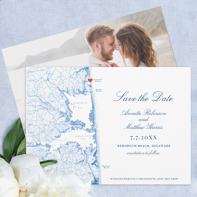Elegant RehoBeide Beach Delaware Karte Hochzeit (Elegant Rehoboth Beach Delaware Wedding save the date with photo back and navy blue map )