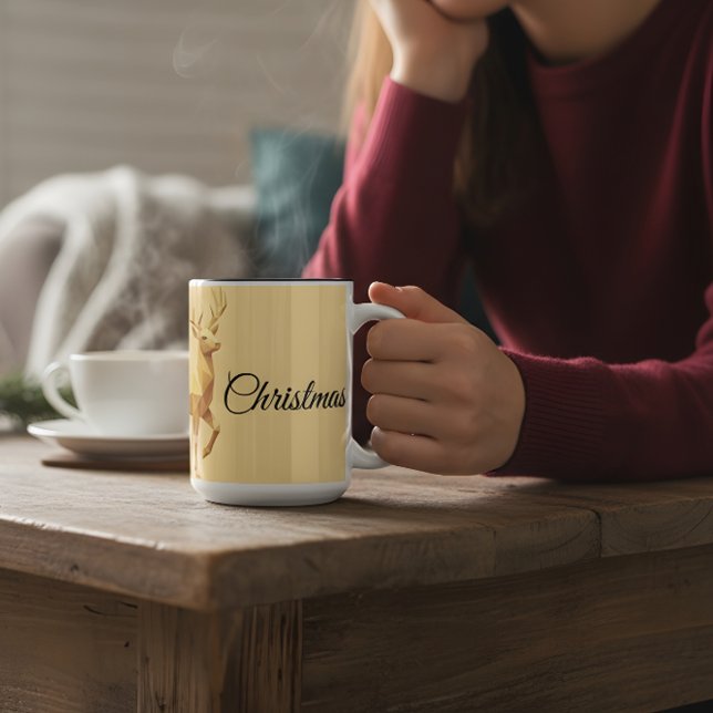 Elegant Reindeer Merry Christmas Beige Holiday Mug Zweifarbige Tasse (Von Creator hochgeladen)