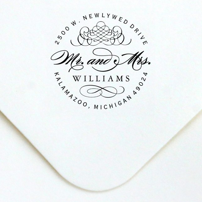 Elegant Round Mr. and Mrs Monogram Rücksendeadress Permastempel (Von Creator hochgeladen)