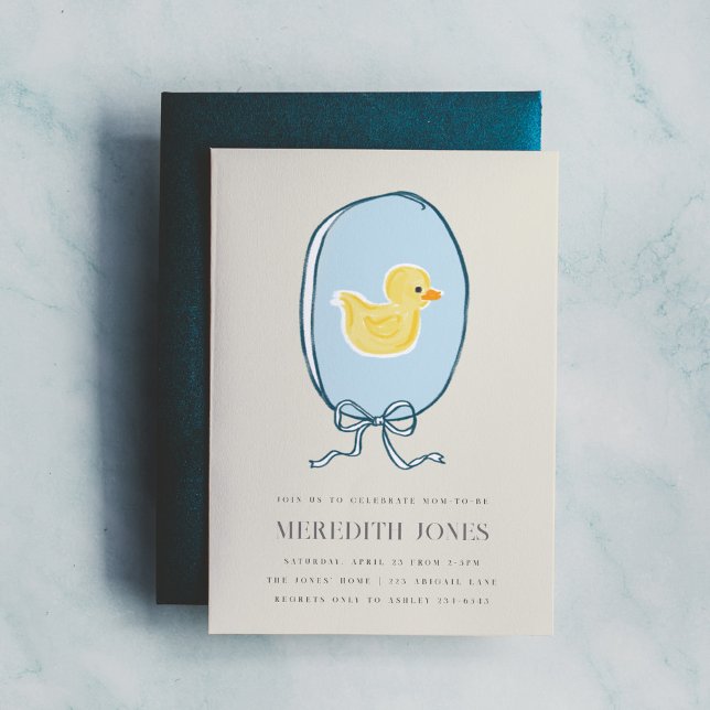 Elegant Rubber Ducky Baby Shower Einladung (Elegant meets cute rubber ducky Baby Shower invite featuring a yellow ducky framed in a blue ribbon.)
