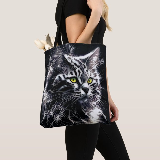 Elegant - Schwarze und Silberkatze (Von Nahem)