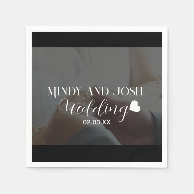 Elegant Script floating heart Photo Black Serviette (Vorderseite)