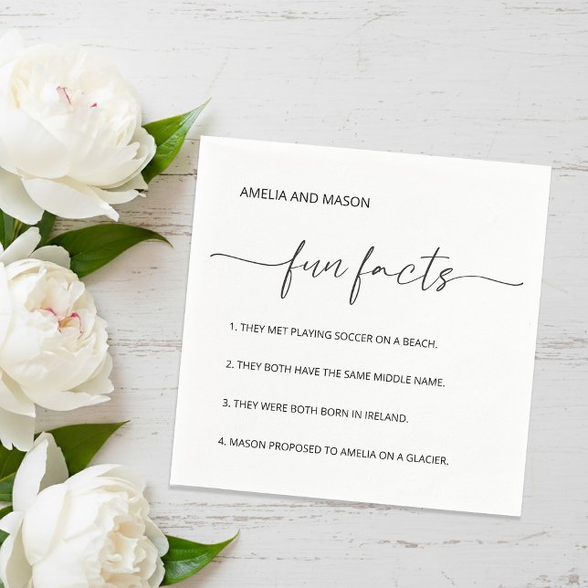 Elegant Script Minimalist Fun Facts Wedding Serviette (Elegant Script Minimalist Fun Facts Wedding Napkins)