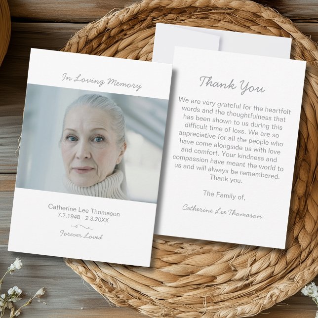 Elegant Script Simple Funeral Photo Thank You Card (Elegant Script Simple Funeral Photo Thank You Card
)