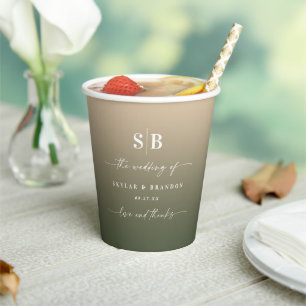 Elegant Shadow Green & Gold Monogrammed Wedding Pappbecher