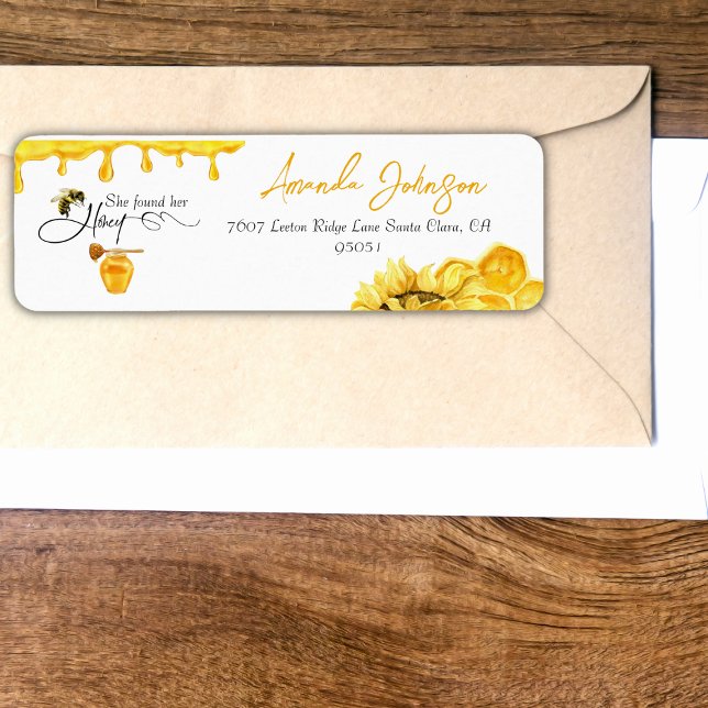 Elegant She fand ihr Honey Bee Brautparty (Von Creator hochgeladen)