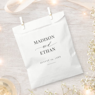 Elegant Simple Script Calligraphy Wedding Geschenktütchen