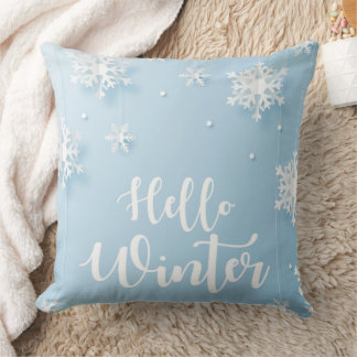 Elegant Snowflake Pillow in Soft Blue Kissen
