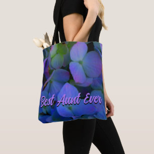 Elegant staubblau lila blumenreich