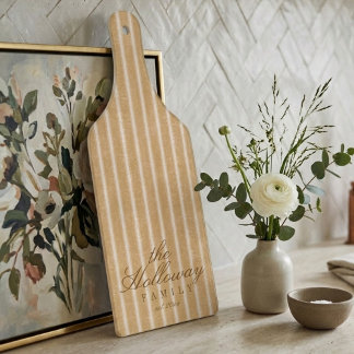 Elegant Stripe Script Typography Family Name Schneidebrett