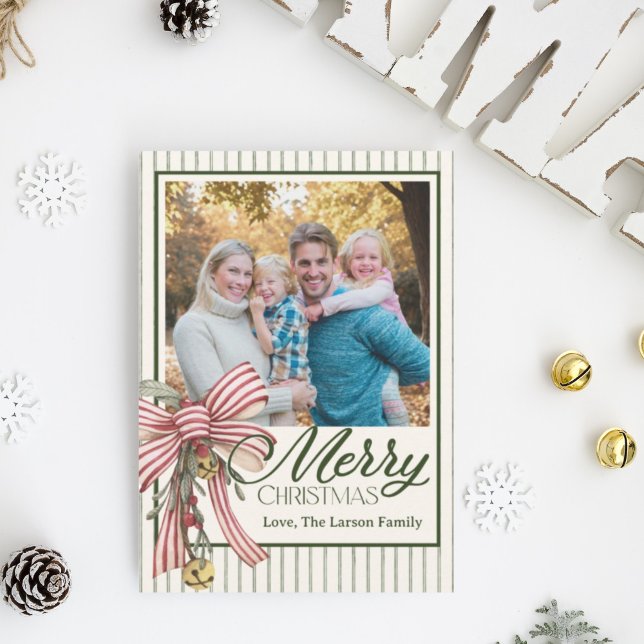 Elegant Striped Merry Christmas Family Photo Card  Einladung (Von Creator hochgeladen)
