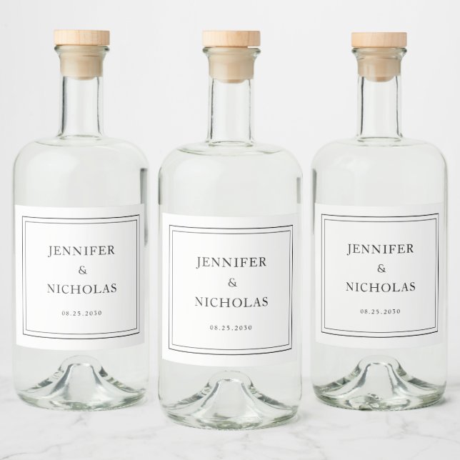 Elegant Typography Black And White Wedding Alkoholflaschenetikett (Flaschen)