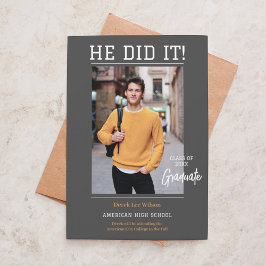 Elegant Unisex "He do it" Foto Abschluss Einladung