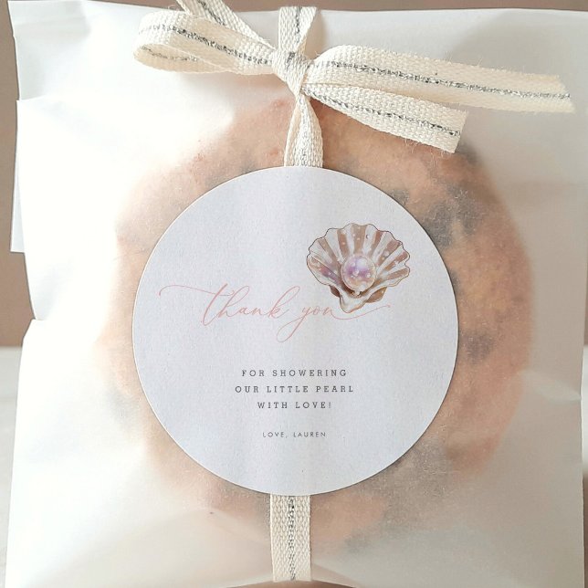 Elegant unter der kleinen Perldusche Runder Aufkleber (Von Creator hochgeladen)