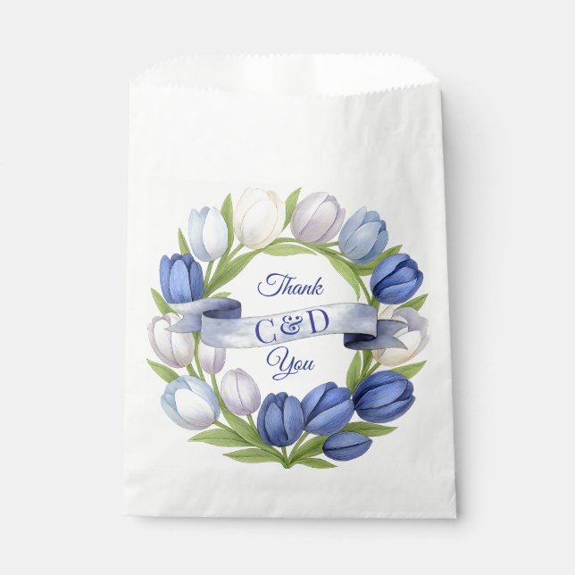 Elegant Watercolor Tulip Wreath Wedding Blue Ivory Geschenktütchen (Vorderseite)