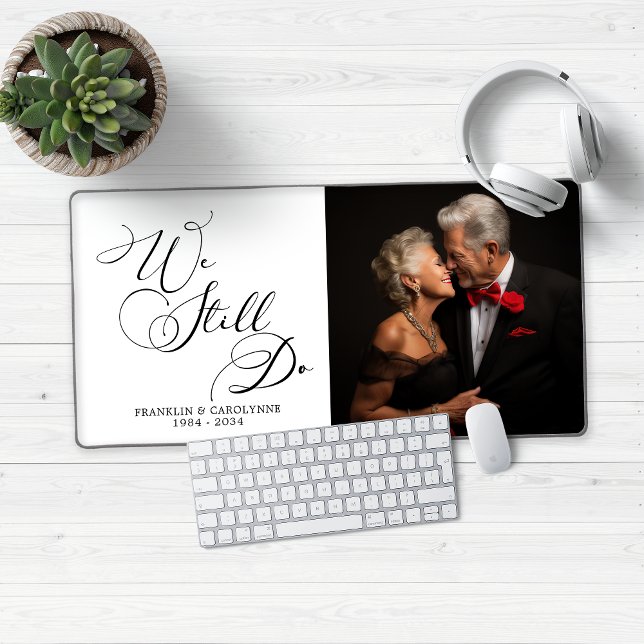 Elegant Wedding Anniversary Vow Renewal Schreibtischunterlage (Elegant Wedding Vow Renewal Photo Keepsake Desk Mat Mouse Pad)