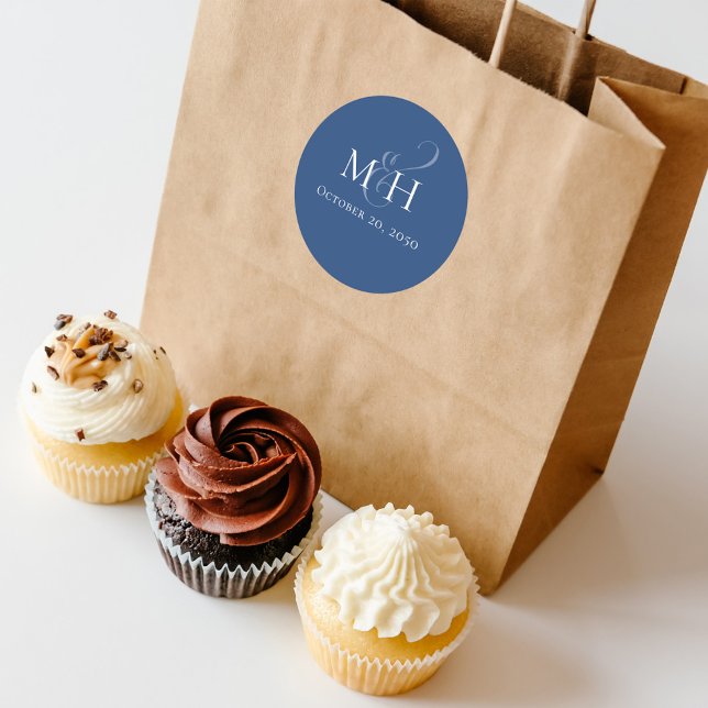 Elegant Wedding Minimalistisch Monogram Simple Blu Runder Aufkleber (Elegant deep Blue wedding monogram simple sticker. )