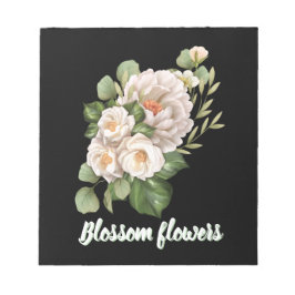 Elegant white floral bouquet with green leaves notizblock