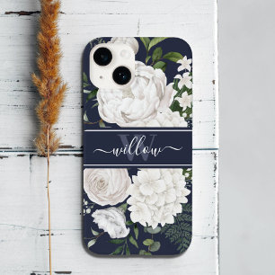 Elegant White Roses Greenery Navy Blue Monogram Case-Mate iPhone 14 Hülle